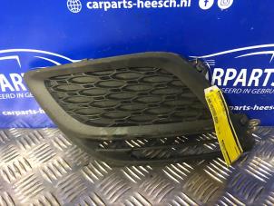 Gebruikte Bumper Rooster Volvo XC60 I (DZ) 2.0 DRIVe 20V Prijs € 20,00 Margeregeling aangeboden door Carparts Heesch