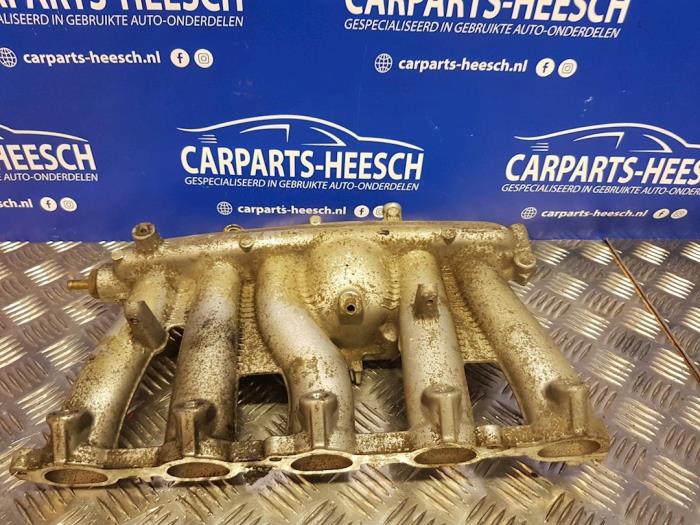 Gebruikte Inlaatspruitstuk Volvo V70 Prijs € 47,25 Margeregeling aangeboden door Carparts Heesch