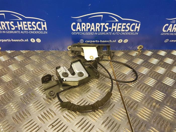 Gebruikte Diversen Volvo S60 I (RS/HV) 2.3 T5 20V Prijs € 30,00 Margeregeling aangeboden door Carparts Heesch