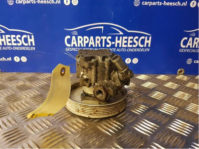 Gebruikte Stuurbekrachtiging Pomp Audi A4 Prijs € 50,00 Margeregeling aangeboden door Carparts Heesch