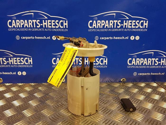 Gebruikte Tank element Pomp Ford Focus 3 Wagon 1.6 TDCi 115 Prijs € 40,00 Margeregeling aangeboden door Carparts Heesch