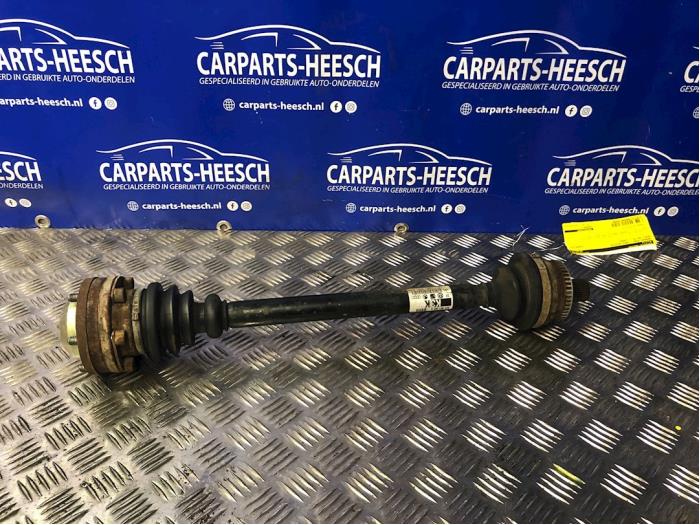 Gebruikte Steekas links-achter Audi A4 (B6) 3.0 V6 30V Prijs € 60,00 Margeregeling aangeboden door Carparts Heesch