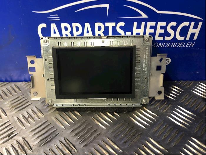 Gebruikte Display Interieur Volvo S60 II (FS) 2.0 D4 20V Prijs € 125,00 Margeregeling aangeboden door Carparts Heesch