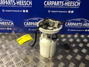 Gebruikte Tank element Pomp Ford Focus 3 1.6 Ti-VCT 16V 105 Prijs € 40,00 Margeregeling aangeboden door Carparts Heesch