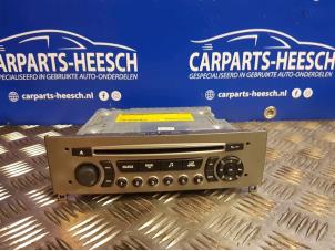 Gebruikte Radio CD Speler Peugeot 308 (4A/C) 1.6 VTI 16V Prijs € 63,00 Margeregeling aangeboden door Carparts Heesch