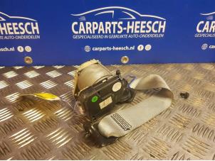 Gebruikte Veiligheidsgordel rechts-achter Opel Corsa Prijs € 42,00 Margeregeling aangeboden door Carparts Heesch