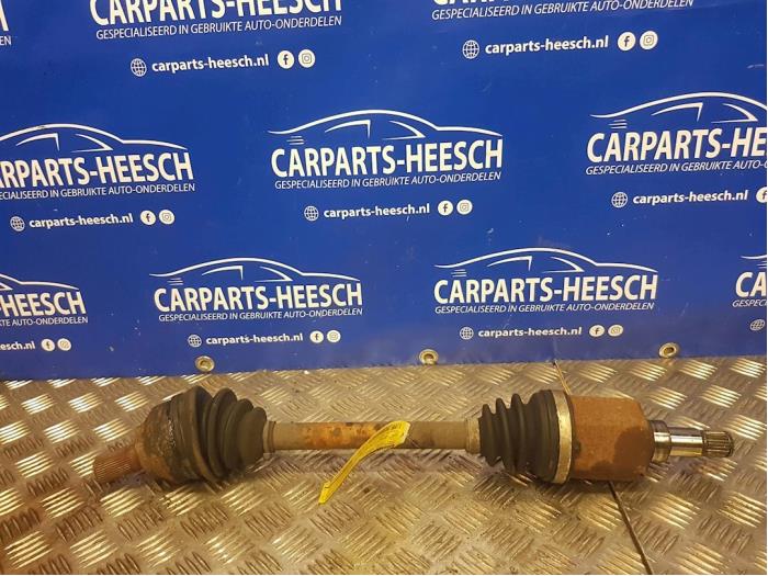 Gebruikte Steekas links-voor Ford Focus 2 1.8 16V Prijs € 40,00 Margeregeling aangeboden door Carparts Heesch
