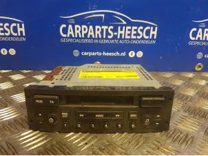 Gebruikte Radio/Cassette Citroen C3 (FC/FL/FT) 1.4 Prijs € 36,75 Margeregeling aangeboden door Carparts Heesch