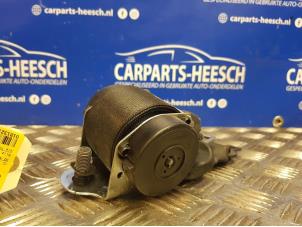 Gebruikte Veiligheidsgordel midden-achter Opel Agila (A) 1.2 16V Prijs € 40,00 Margeregeling aangeboden door Carparts Heesch