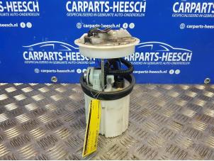 Gebruikte Tank element Pomp Volvo C70 (MC) 2.4i 20V Prijs € 40,00 Margeregeling aangeboden door Carparts Heesch