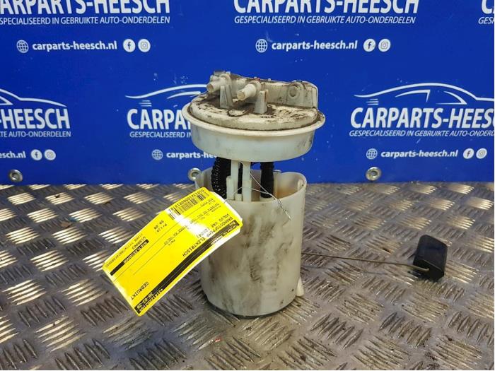Gebruikte Tank element Pomp Volvo V40 (VW) 1.9 D Prijs € 40,00 Margeregeling aangeboden door Carparts Heesch
