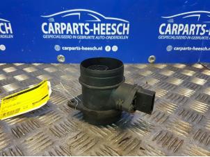 Gebruikte Luchtmassameter Volkswagen Golf V (1K1) 2.0 SDI Prijs € 20,00 Margeregeling aangeboden door Carparts Heesch