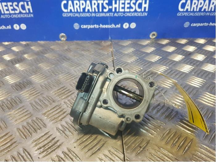 Gebruikte Gasklephuis Peugeot 208 I (CA/CC/CK/CL) 1.4 HDi Prijs € 30,00 Margeregeling aangeboden door Carparts Heesch