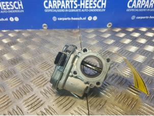 Gebruikte Gasklephuis Peugeot 208 I (CA/CC/CK/CL) 1.4 HDi Prijs € 30,00 Margeregeling aangeboden door Carparts Heesch