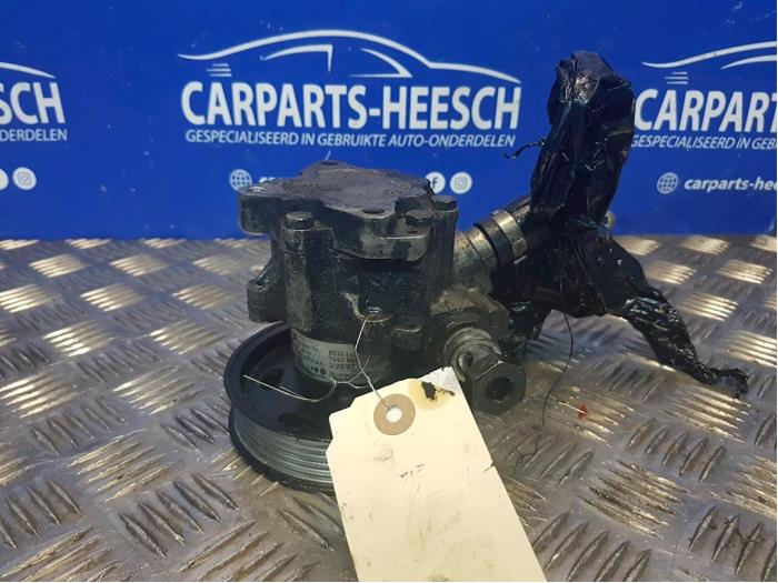 Gebruikte Servopomp Audi A4 Avant (B7) 2.0 TDI 16V Prijs € 50,00 Margeregeling aangeboden door Carparts Heesch