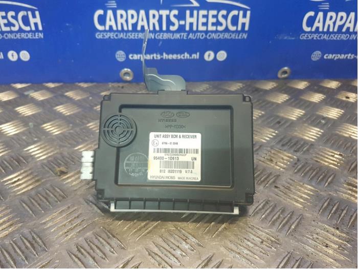 Gebruikte BCM Kia Carens III (FG) 2.0i CVVT 16V Prijs € 75,00 Margeregeling aangeboden door Carparts Heesch
