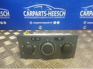 Gebruikte Kachel Bedieningspaneel Opel Astra H (L48) 1.8 16V Prijs € 21,00 Margeregeling aangeboden door Carparts Heesch