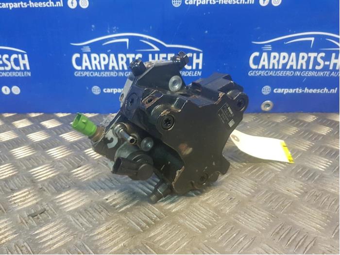 Gebruikte Hogedrukpomp Volvo V70 (BW) 2.4 D5 20V Prijs € 100,00 Margeregeling aangeboden door Carparts Heesch