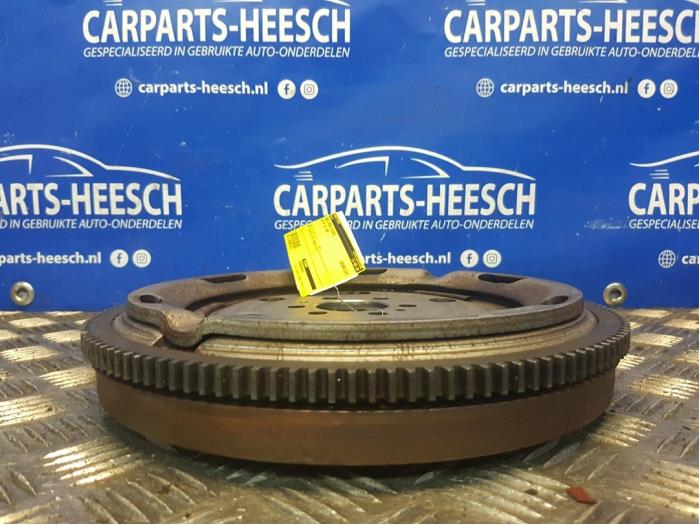 Dubbele massa vliegwiel van een Audi A4 Cabrio (B7) 1.8 T 20V 2006