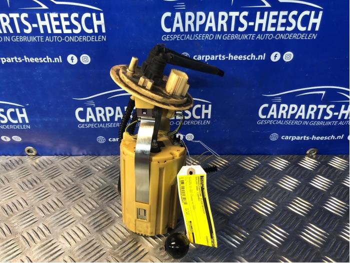 Gebruikte Brandstofpomp Elektrisch Volvo S60 I (RS/HV) 2.4 D5 20V Prijs € 40,00 Margeregeling aangeboden door Carparts Heesch
