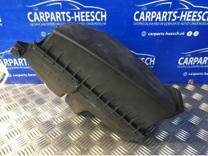 Gebruikte Luchtfilterhuis Volvo V70 (BW) 2.0 D3 20V Prijs € 35,00 Margeregeling aangeboden door Carparts Heesch
