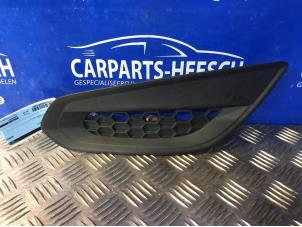 Gebruikte Bumper Rooster Volvo V60 I (FW/GW) 2.0 D3 20V Prijs € 20,00 Margeregeling aangeboden door Carparts Heesch