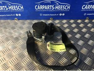 Gebruikte Veiligheidsgordel rechts-achter Ford S-Max (GBW) Prijs € 42,00 Margeregeling aangeboden door Carparts Heesch