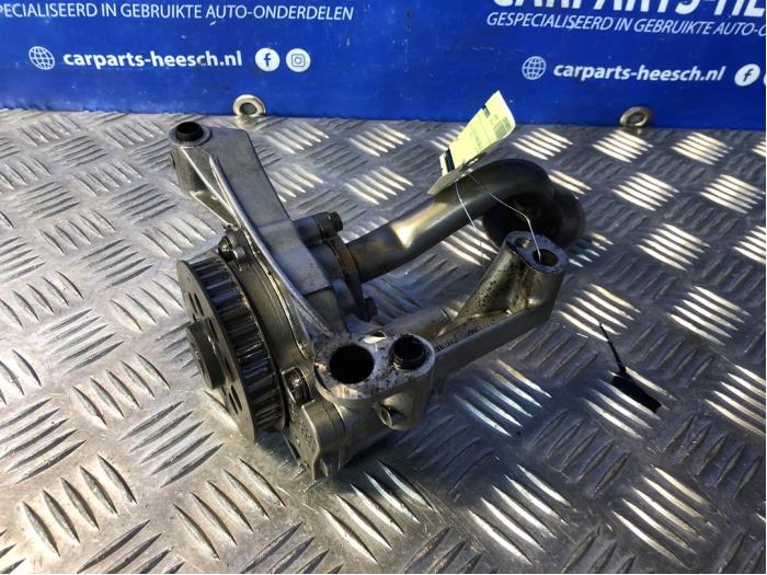 Gebruikte Oliepomp Volkswagen Transporter Prijs € 50,00 Margeregeling aangeboden door Carparts Heesch