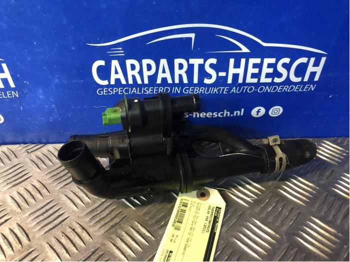 Gebruikte Thermostaathuis Volvo V50 (MW) 1.6 D2 16V Prijs € 25,00 Margeregeling aangeboden door Carparts Heesch