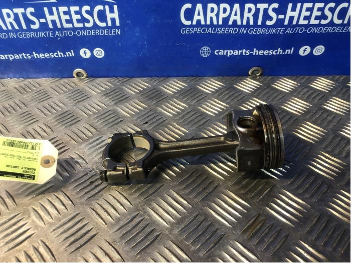 Gebruikte Zuiger Renault Captur Prijs € 60,00 Margeregeling aangeboden door Carparts Heesch
