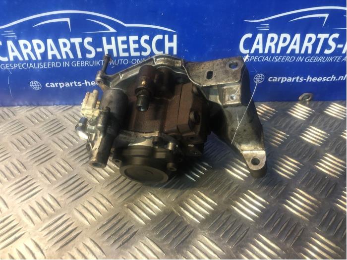 Gebruikte Hogedrukpomp Volvo V50 (MW) 1.6 D2 16V Prijs € 150,00 Margeregeling aangeboden door Carparts Heesch