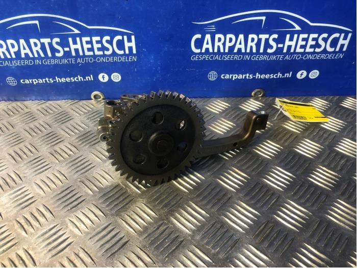 Gebruikte Oliepomp Volkswagen Transporter Prijs € 100,00 Margeregeling aangeboden door Carparts Heesch
