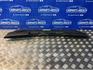 Gebruikte Luchtgeleider BMW 3 serie (E90) 318i 16V Prijs € 25,00 Margeregeling aangeboden door Carparts Heesch