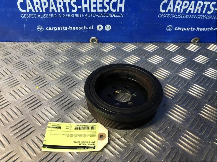 Gebruikte Krukas Poelie BMW 1 serie (E88) 120i 16V Prijs € 25,00 Margeregeling aangeboden door Carparts Heesch