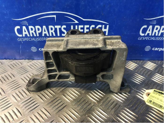 Gebruikte Motorsteun Volvo V40 (MV) 1.6 D2 Prijs € 25,00 Margeregeling aangeboden door Carparts Heesch