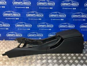 Gebruikte Middenconsoles BMW 3 serie Touring (E91) 318i 16V Prijs € 75,00 Margeregeling aangeboden door Carparts Heesch