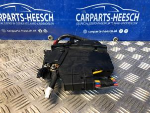 Gebruikte Zekeringkast Ford Grand C-Max (DXA) Prijs € 26,25 Margeregeling aangeboden door Carparts Heesch