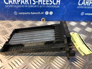 Gebruikte Element Kachelverwarming Ford Grand C-Max (DXA) 1.0 Ti-VCT EcoBoost 12V 125 Prijs € 35,00 Margeregeling aangeboden door Carparts Heesch