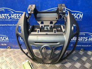 Gebruikte Dashboard deel Ford B-Max (JK8) 1.0 EcoBoost 12V 100 Prijs € 25,00 Margeregeling aangeboden door Carparts Heesch