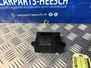 Gebruikte Deur module Ford B-Max (JK8) 1.0 EcoBoost 12V 100 Prijs € 30,00 Margeregeling aangeboden door Carparts Heesch
