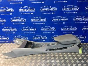 Gebruikte Middenconsoles BMW 1 serie (E87/87N) 116i 1.6 16V Prijs € 75,00 Margeregeling aangeboden door Carparts Heesch