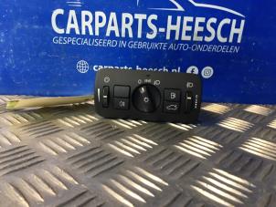 Gebruikte Schakelaar Licht Volvo S60 II (FS) 1.6 DRIVe,D2 Prijs € 20,00 Margeregeling aangeboden door Carparts Heesch