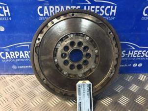 Gebruikte Vliegwiel dubbele massa Volvo V70 (BW) 2.4 D 20V Prijs € 125,00 Margeregeling aangeboden door Carparts Heesch