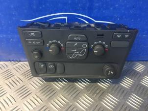 Gebruikte Chaufage Bedieningspaneel Volvo S80 (KV/P80JU) 2.4 20V 140 Bifuel LPG Prijs € 30,00 Margeregeling aangeboden door Carparts Heesch