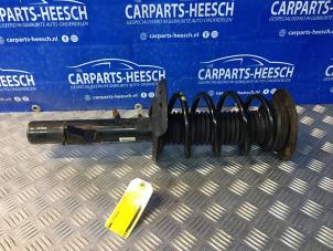 Gebruikte Schokdemper rechts-voor Ford S-Max (GBW) 2.3 16V Prijs € 52,50 Margeregeling aangeboden door Carparts Heesch