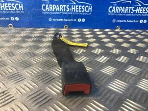 Gebruikte Veiligheidsgordel Insteek midden-achter Opel Meriva Prijs € 21,00 Margeregeling aangeboden door Carparts Heesch