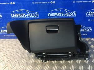 Gebruikte Dashboardkastje BMW 1 serie (E81) 116i 1.6 16V Prijs € 30,00 Margeregeling aangeboden door Carparts Heesch