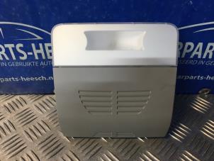 Gebruikte Binnenverlichting achter BMW 3 serie (E90) 318i 16V Prijs € 15,00 Margeregeling aangeboden door Carparts Heesch