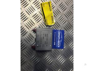 Gebruikte Radio module Audi A4 (B7) 2.0 TDI 16V Prijs € 50,00 Margeregeling aangeboden door Carparts Heesch