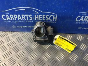 Gebruikte Gasklephuis Ford B-Max (JK8) 1.0 EcoBoost 12V 120 Prijs € 25,00 Margeregeling aangeboden door Carparts Heesch